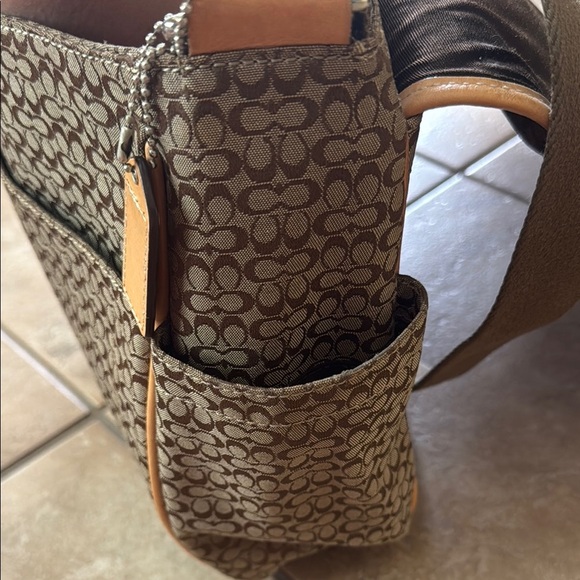 Coach Brown and Tan Laptop Bag with Adjustable Strap - Picture 7 of 9